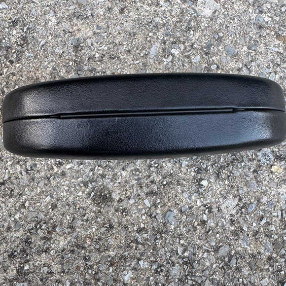 Authentic Ray-Ban Black Sunglasses Case with Cloth - Picture 6 of 8